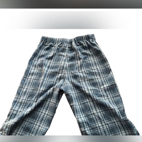 Brandy Melville 4 for 1 shipping bundle! Get 4 items for shipping as one. - Picture 6 of 12